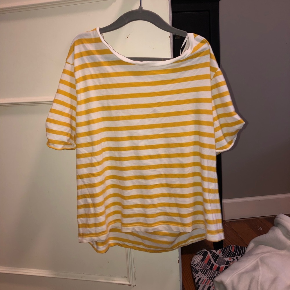 H&M cropped striped yellow and white tee